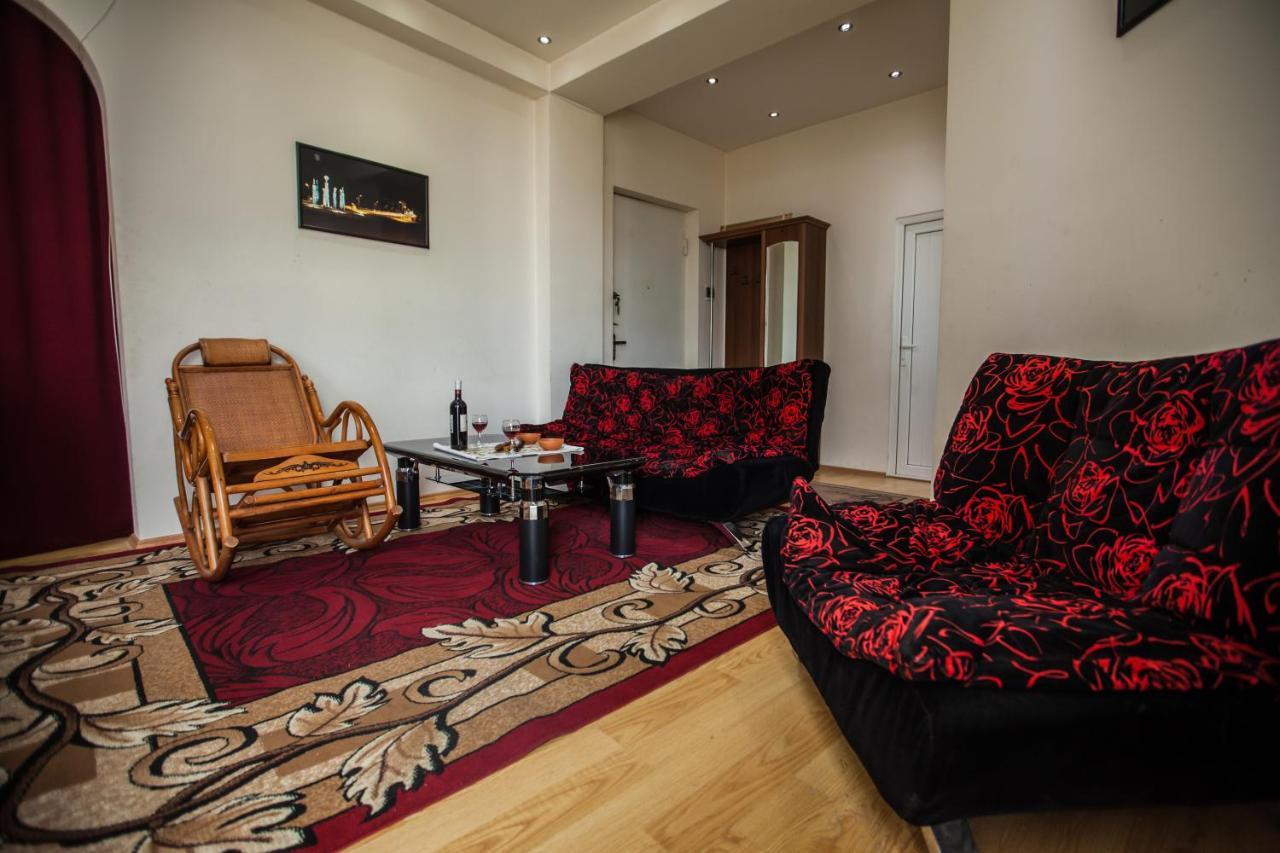 Sunny Apartments. Tbilisi. 300 Aragveli Buitenkant foto